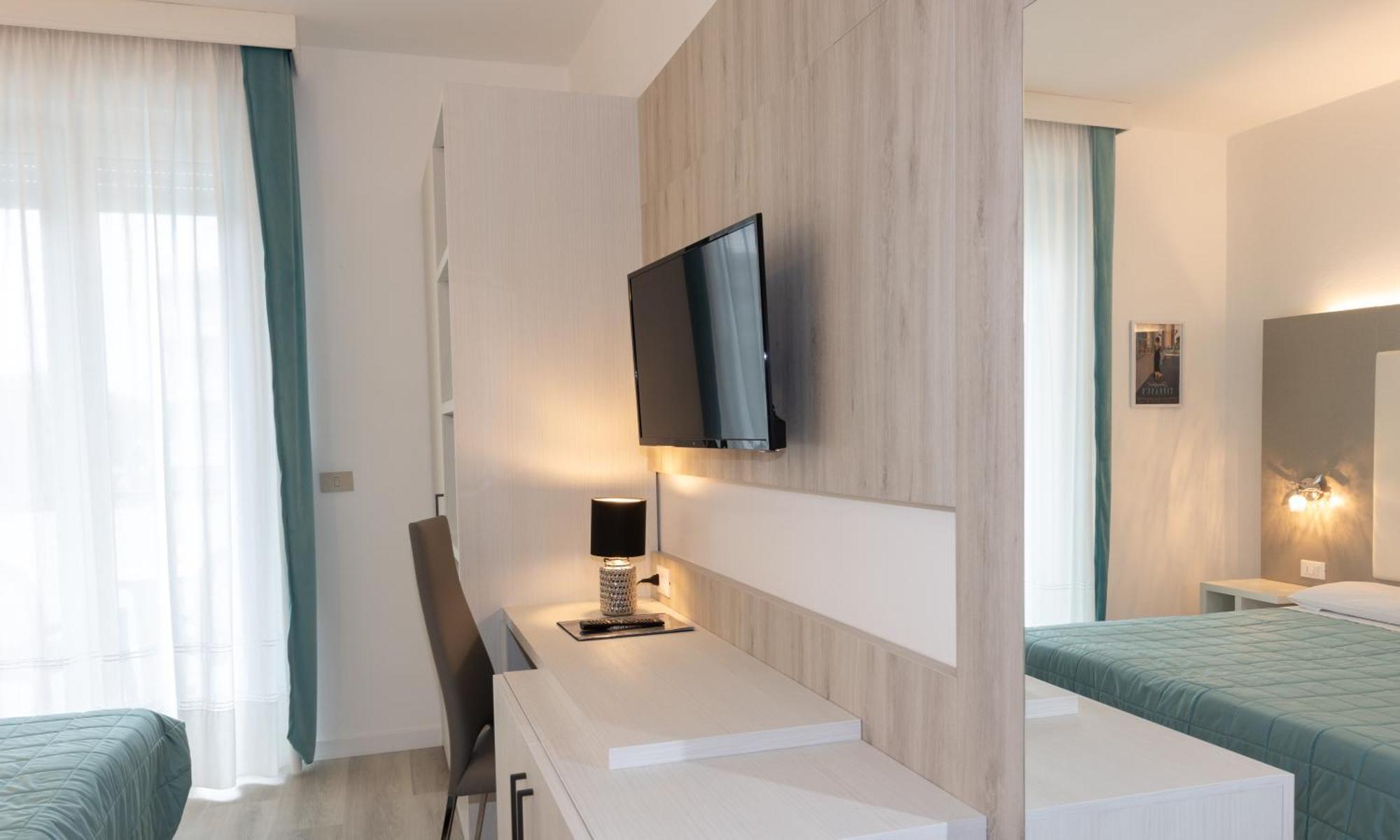Hotel & Aparthotel Carinthia S ليدو دي يسولو المظهر الخارجي الصورة